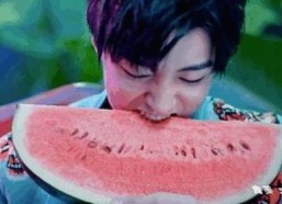 揭秘娱乐圈那些甜蜜又神秘的恋情动态