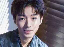 娱乐圈隐藏的猛料真相大揭秘，吃瓜酱油腻大叔来带你轻松解读！