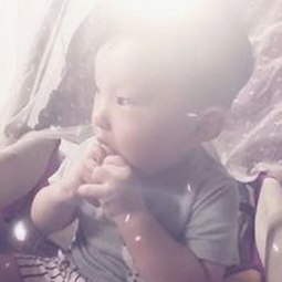 重金包场舞蹈室录制引热议，母狗女仆装表演场景引关注